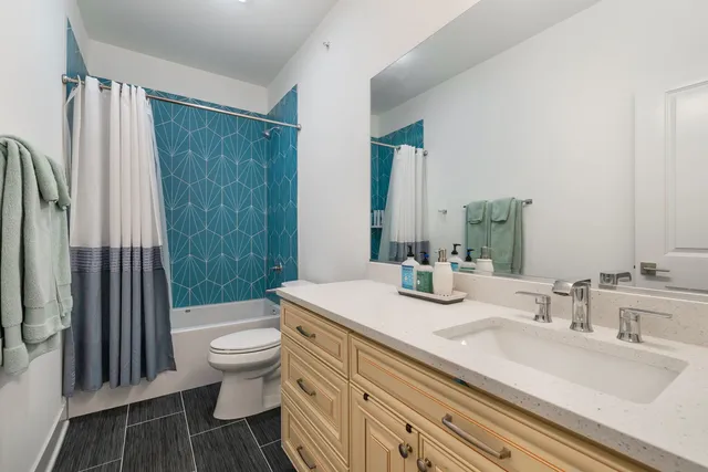 $729,900 | 580 Francesca Lane, Roselle, IL 60172