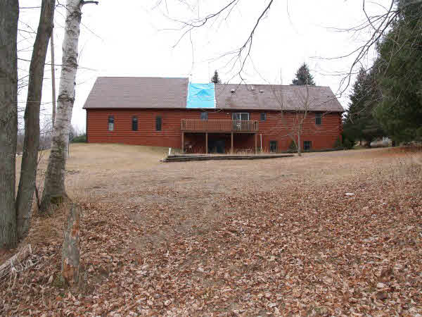 550 West Maple Road Farwell, MI 48622 - Photo 4 of 13 20057243-3.JPG