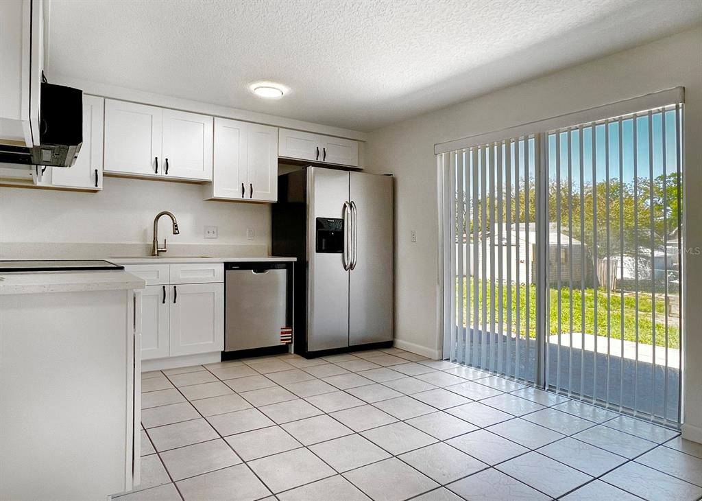 2307 Merrily Circle North Seffner, FL 33584 - Photo 2 of 26