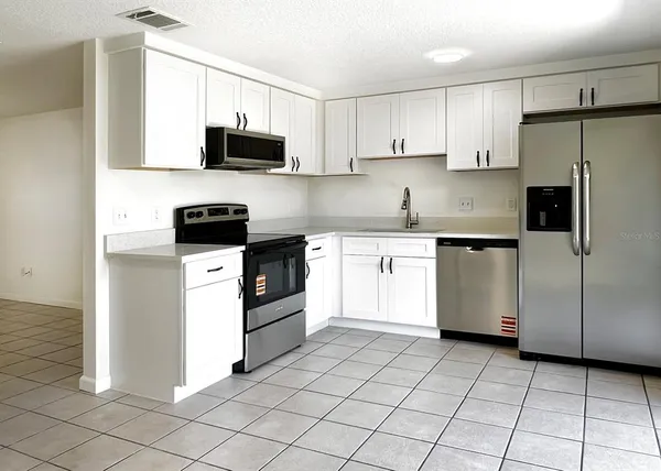 $334,900 | 2307 Merrily Circle North, Seffner, FL 33584