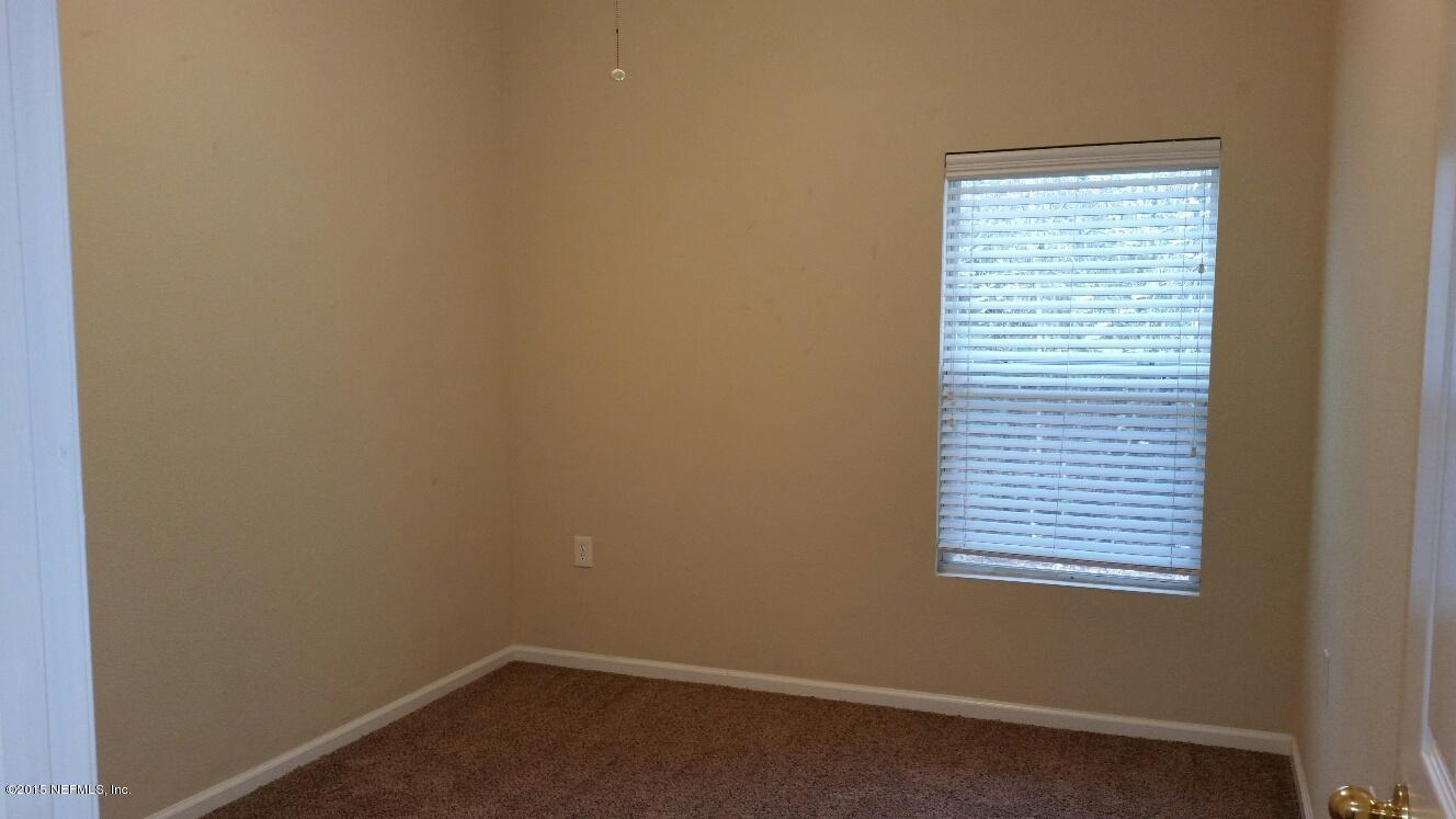 7920 Merrill Road, Unit 1804 Jacksonville, FL 32277 - Photo 14 of 35 a small space with a window