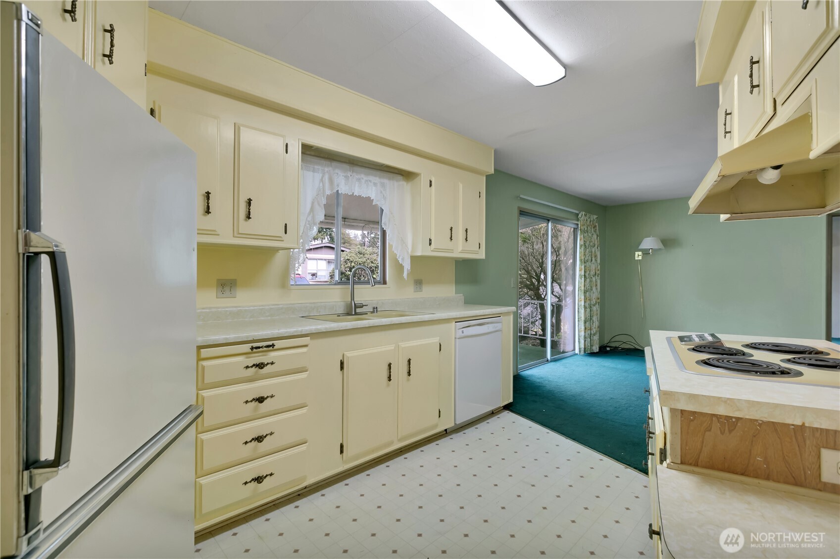 2200 196th Street Southeast, Unit 25 Bothell, WA 98012 - Photo 12 of 25