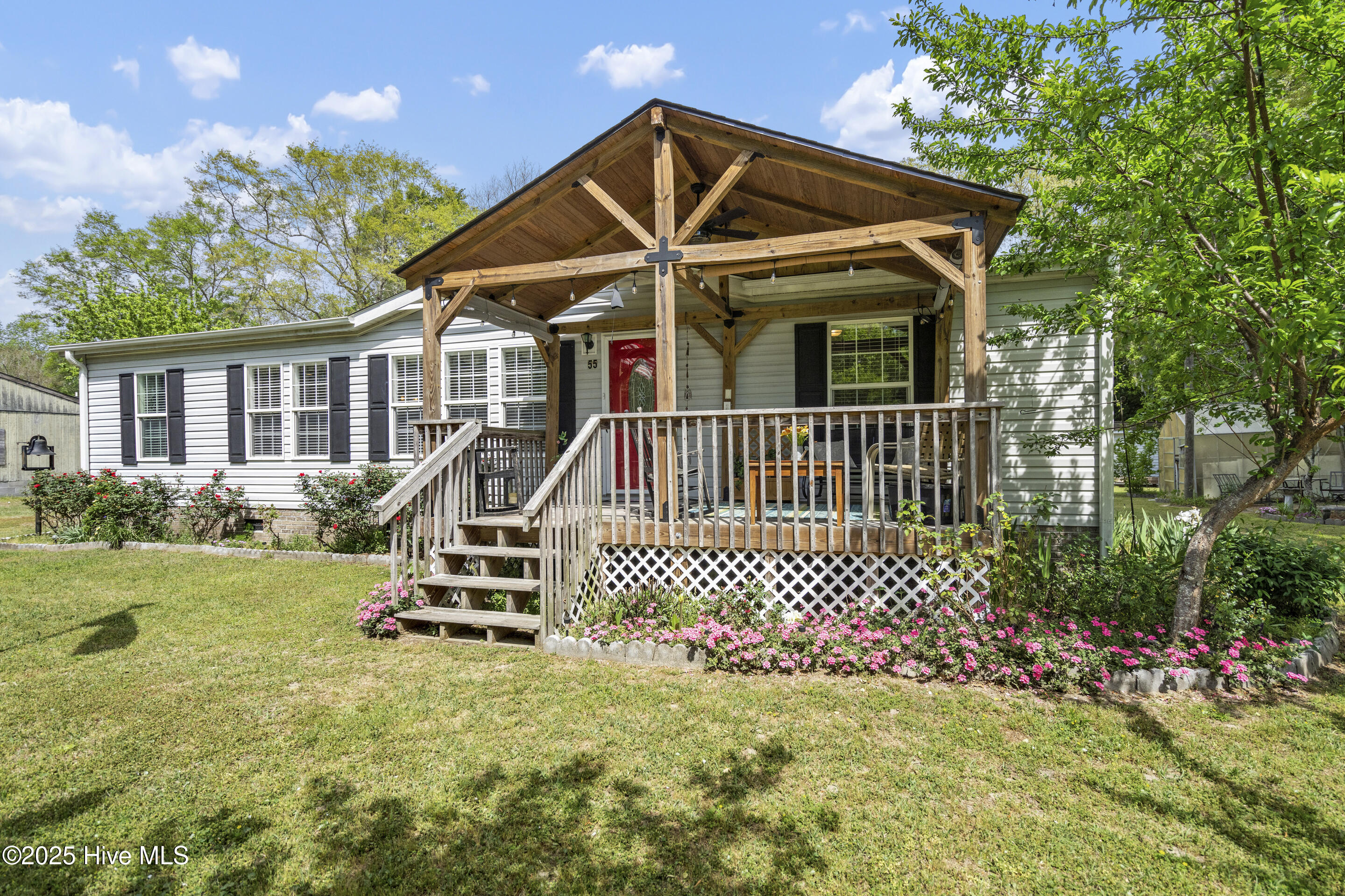55 Rooks Lane Rocky Point, NC 28457 - Photo 3 of 53 Front