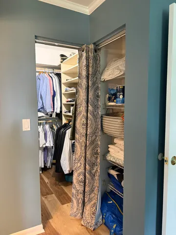 a walk in closet