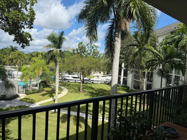 a view of outdoor space