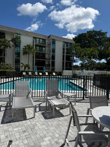$412,000 | 1101 River Reach Drive, Unit 318, Fort Lauderdale, FL 33315