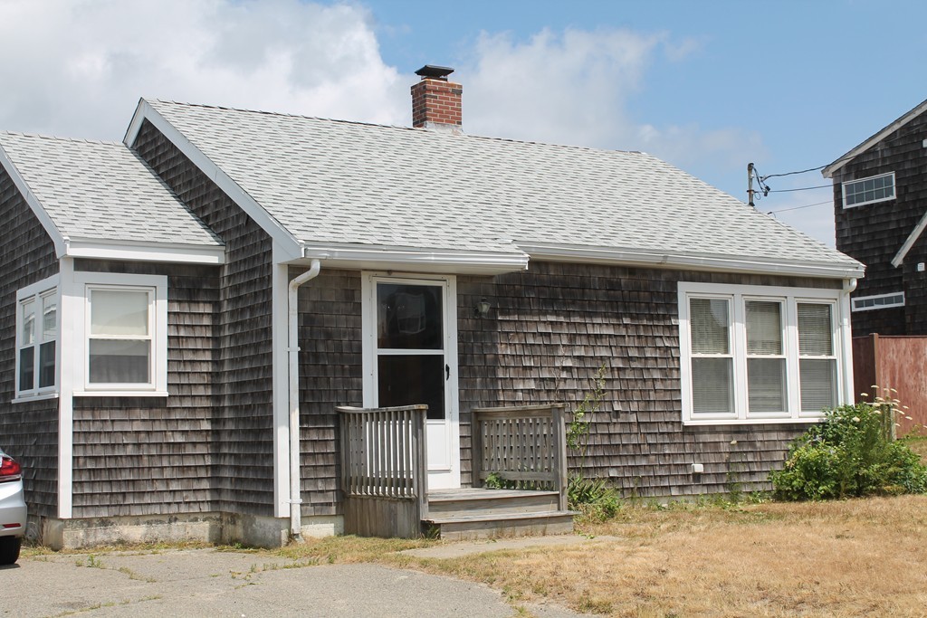 28 Constitution Road Marshfield, MA 02050 - Photo 2 of 15 Gallery Image 2