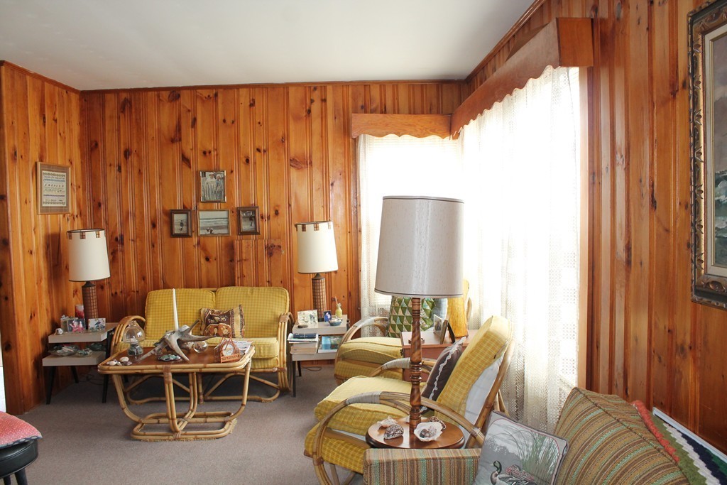 28 Constitution Road Marshfield, MA 02050 - Photo 5 of 15 Gallery Image 5