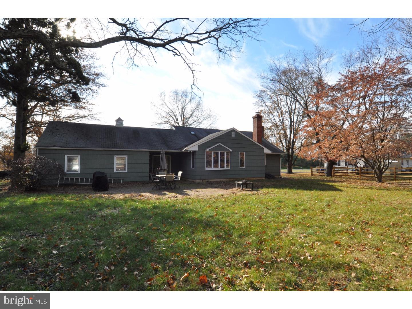 352 Mansfield Road East Columbus, NJ 08022 - Photo 22 of 24 Exterior Back