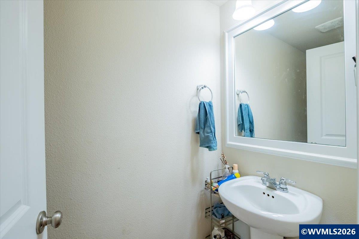 2952 Northwest Persimmon Way Albany, OR 97321 - Photo 10 of 29