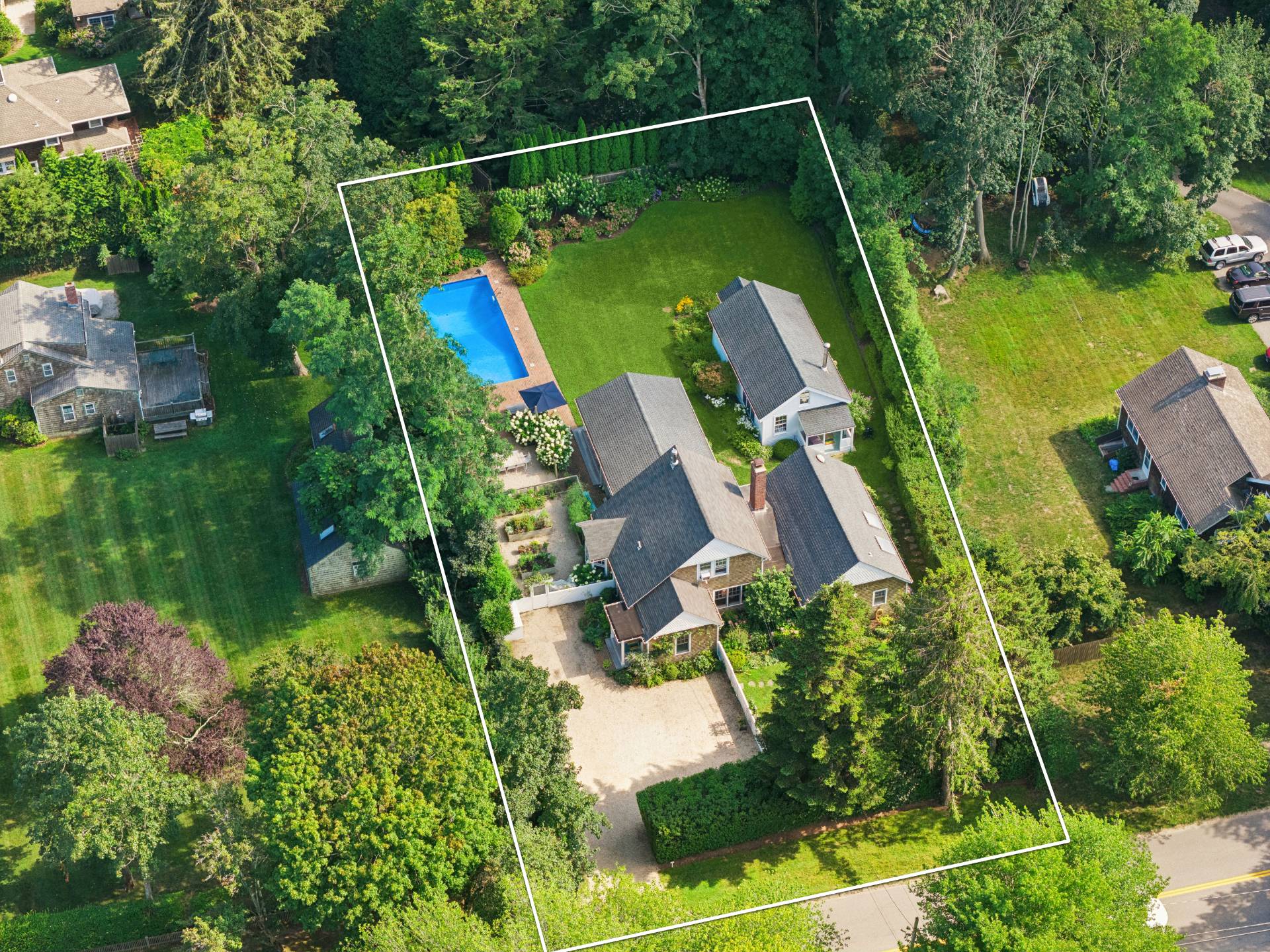237 Maple Lane Bridgehampton, NY 11932 - Photo 27 of 27 Gallery Image 27