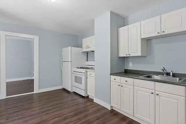 $1,800 | 31 Mill Street, Unit 1, Pepperell, MA 01463