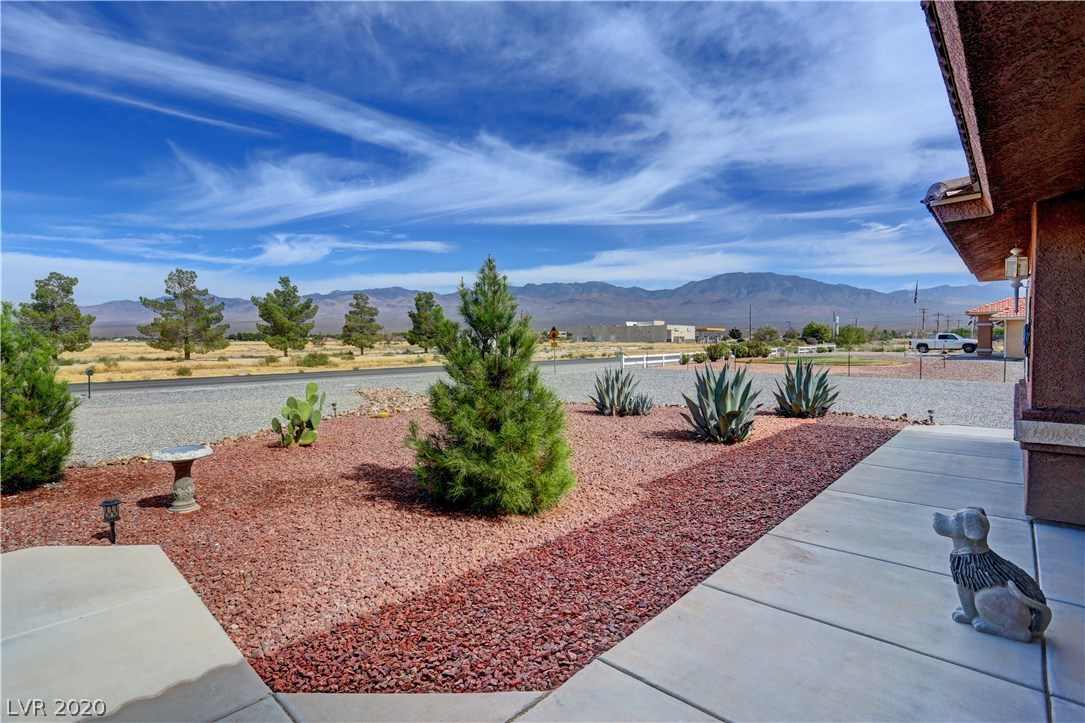 141 West Simkins Road Pahrump, NV 89060 - Photo 5 of 50 Gallery Image 5