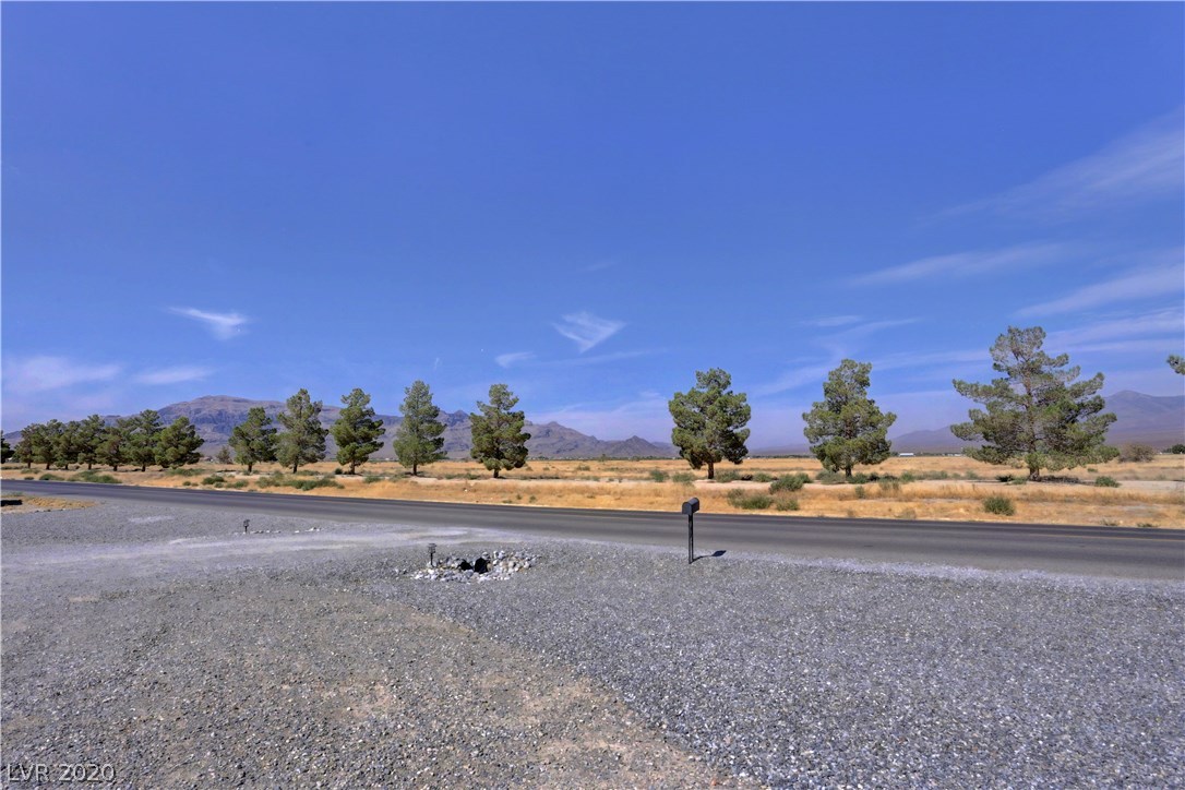 141 West Simkins Road Pahrump, NV 89060 - Photo 7 of 50 Gallery Image 7