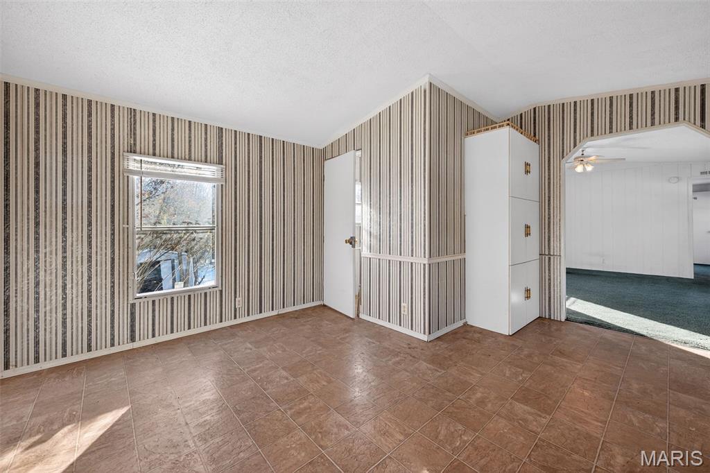 90 New Hope Road Elsberry, MO 63343 - Photo 13 of 37