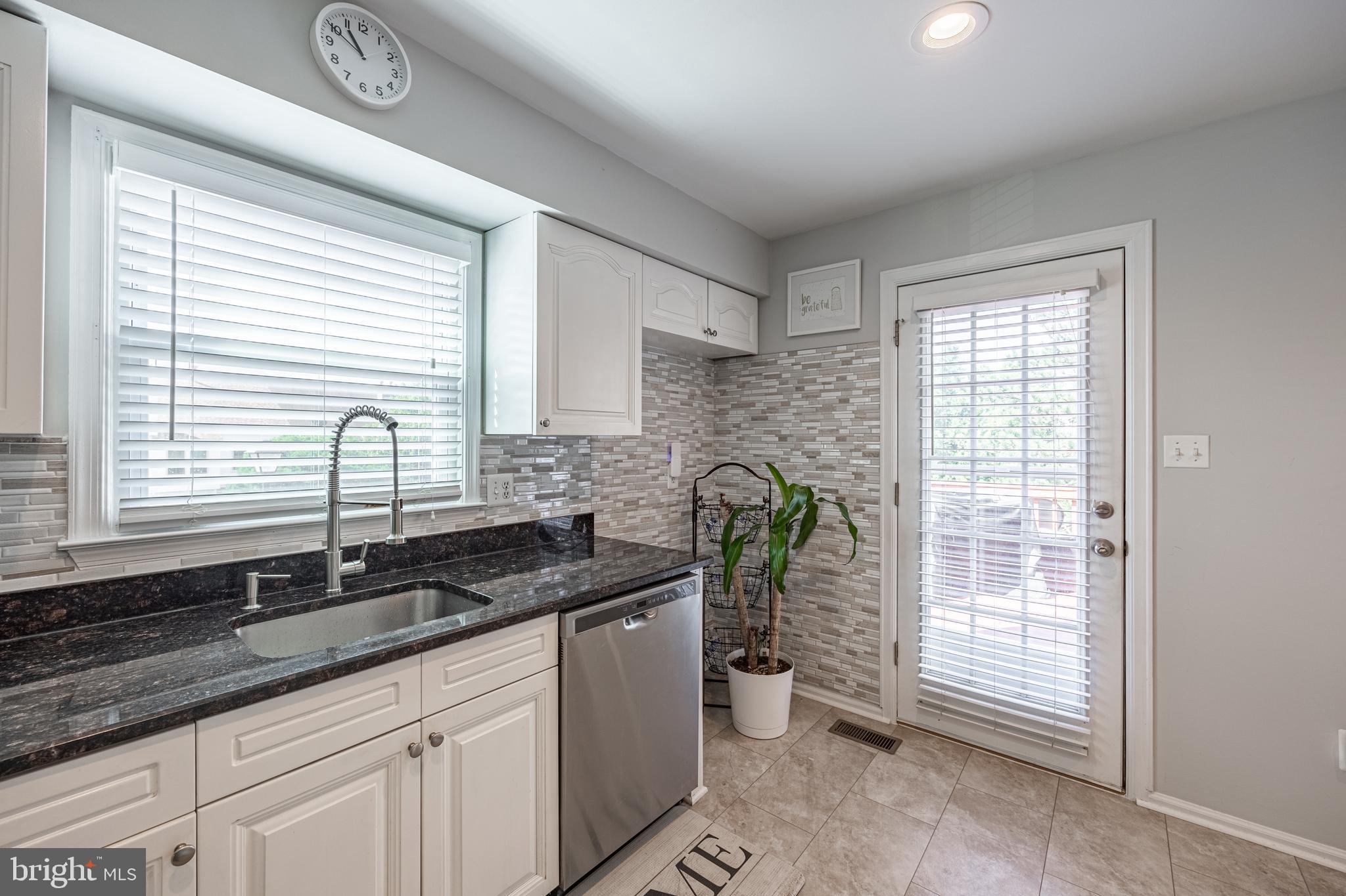 46802 Rabbitrun Terrace Sterling, VA 20164 - Photo 22 of 50 Gallery Image 22