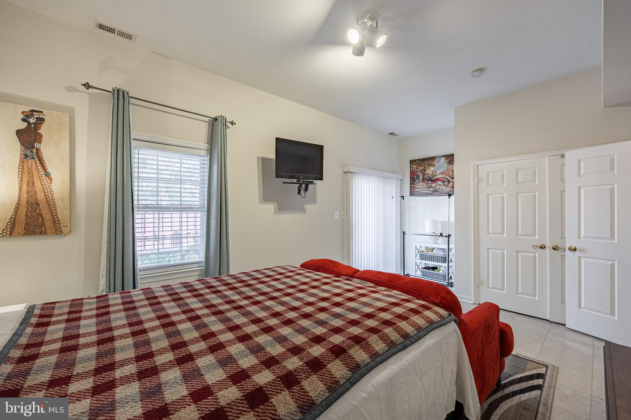 46802 Rabbitrun Terrace Sterling, VA 20164 - Photo 35 of 50 Gallery Image 35