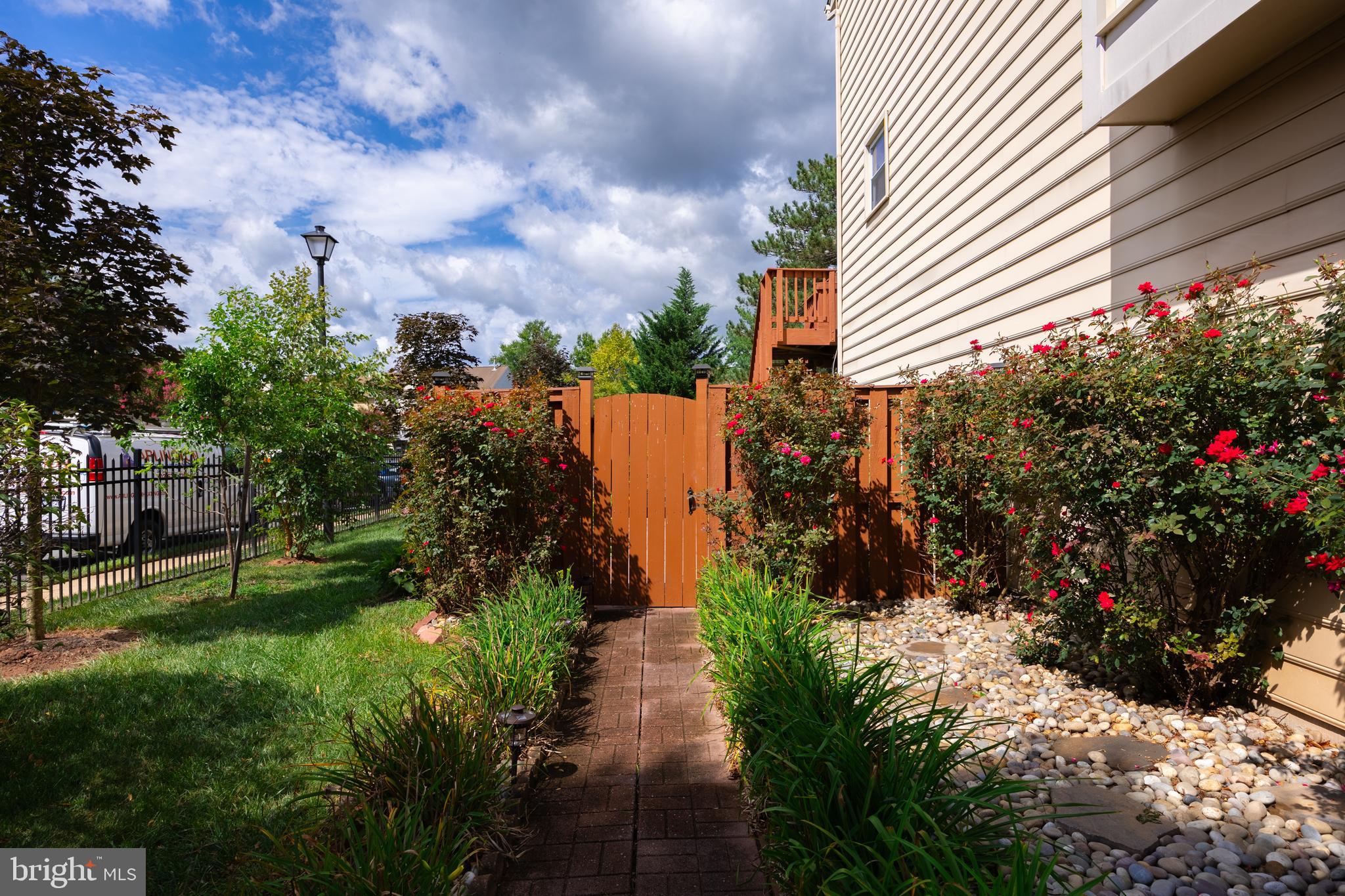 46802 Rabbitrun Terrace Sterling, VA 20164 - Photo 41 of 50 Gallery Image 41