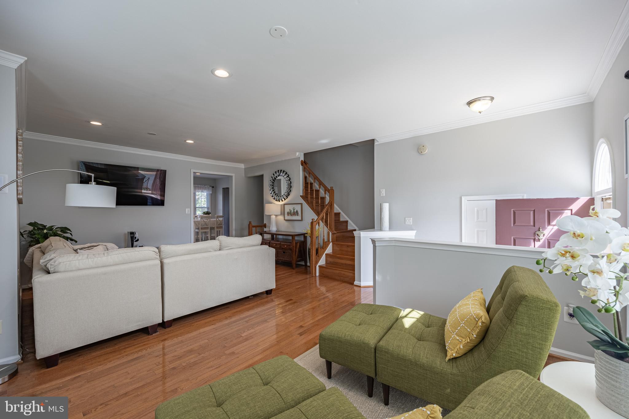 46802 Rabbitrun Terrace Sterling, VA 20164 - Photo 5 of 50 Gallery Image 5