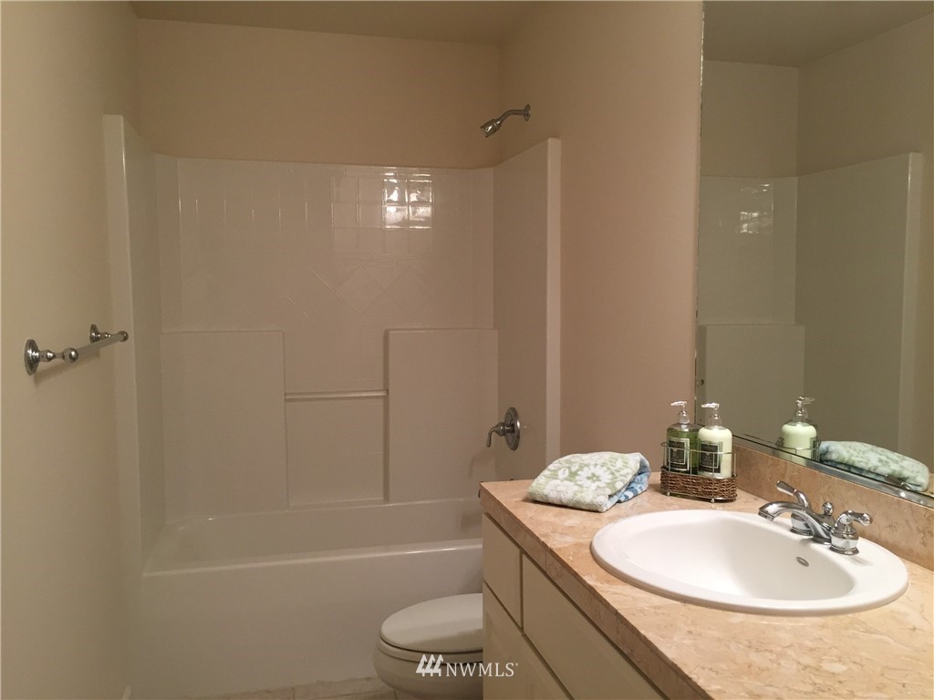 160 East Soderberg Road, Unit H22 Allyn, WA 98524 - Photo 14 of 25