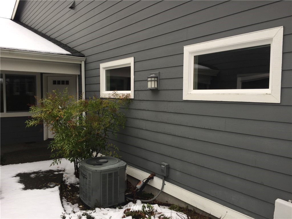 160 East Soderberg Road, Unit H22 Allyn, WA 98524 - Photo 5 of 25