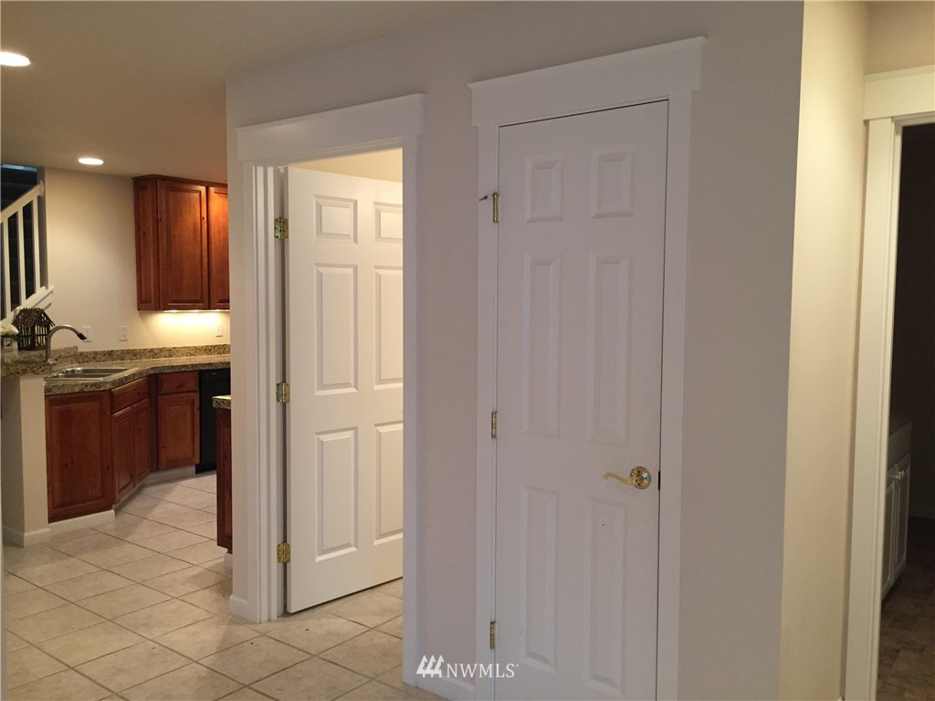 160 East Soderberg Road, Unit H22 Allyn, WA 98524 - Photo 6 of 25