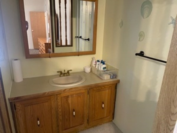 24 Castle Road Attleboro, MA 02703 - Photo 14 of 19 Gallery Image 14