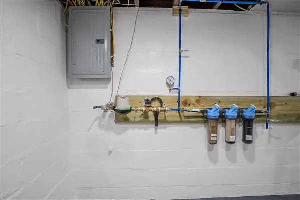 $215,000 | 77 Walnut Street, Clarksville, PA 15322