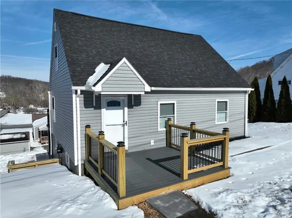 $215,000 | 77 Walnut Street, Clarksville, PA 15322