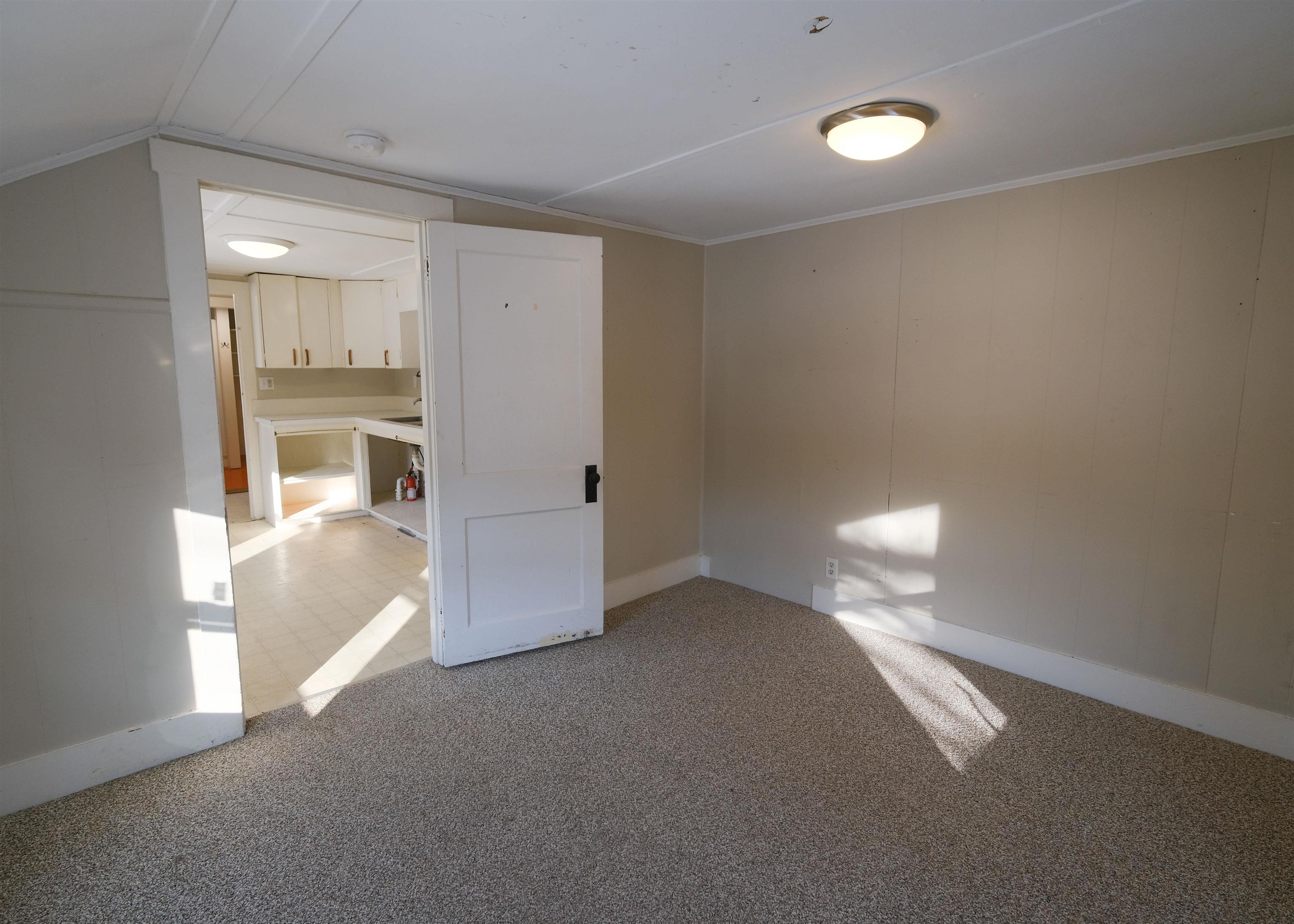 818 Main Street Cavendish, VT 05153 - Photo 20 of 44