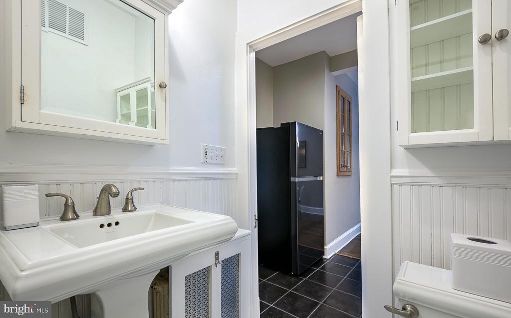 1904 R Street Northwest, Unit 5 Washington, DC 20009 - Photo 17 of 31 Gallery Image 17