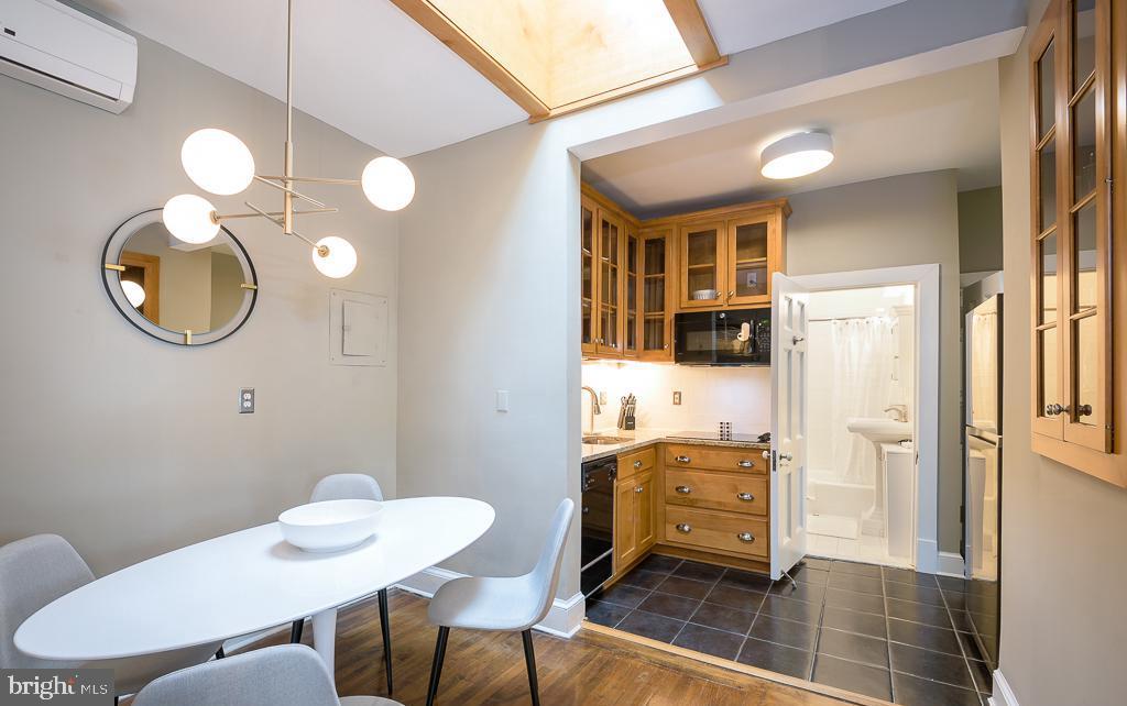 1904 R Street Northwest, Unit 5 Washington, DC 20009 - Photo 7 of 31 Gallery Image 7