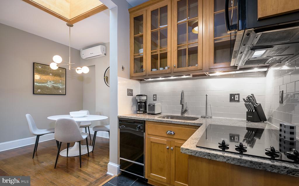 1904 R Street Northwest, Unit 5 Washington, DC 20009 - Photo 9 of 31 Gallery Image 9