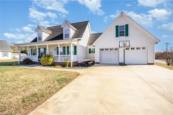 $360,000 | 167 Columbia Drive, Linwood, NC 27299