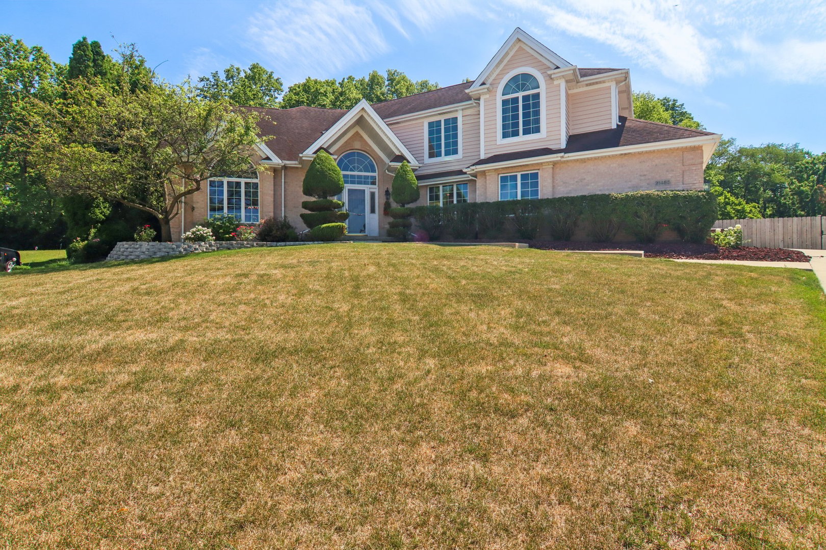 21455 Georgetown Road Frankfort, IL 60423 - Photo 1 of 53 Gallery Image 1