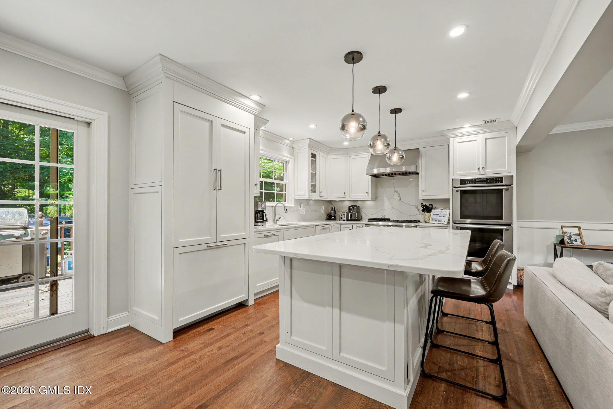 40 Mianus View Terrace Cos Cob, CT 06807 - Photo 10 of 20 11-web-or-mls-40-mianus-view-terrace