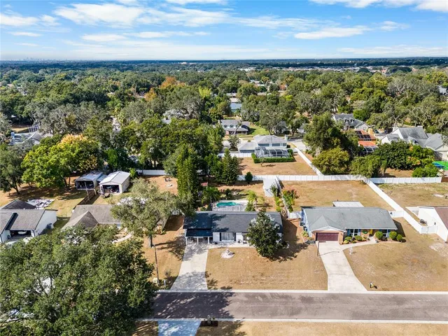 $420,000 | 1539 Highcrest Circle, Valrico, FL 33596