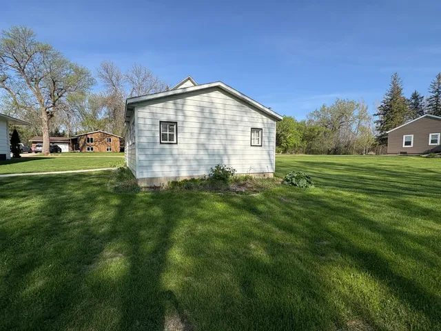 $86,500 | 109 7th Street North, Danvers, MN 56231