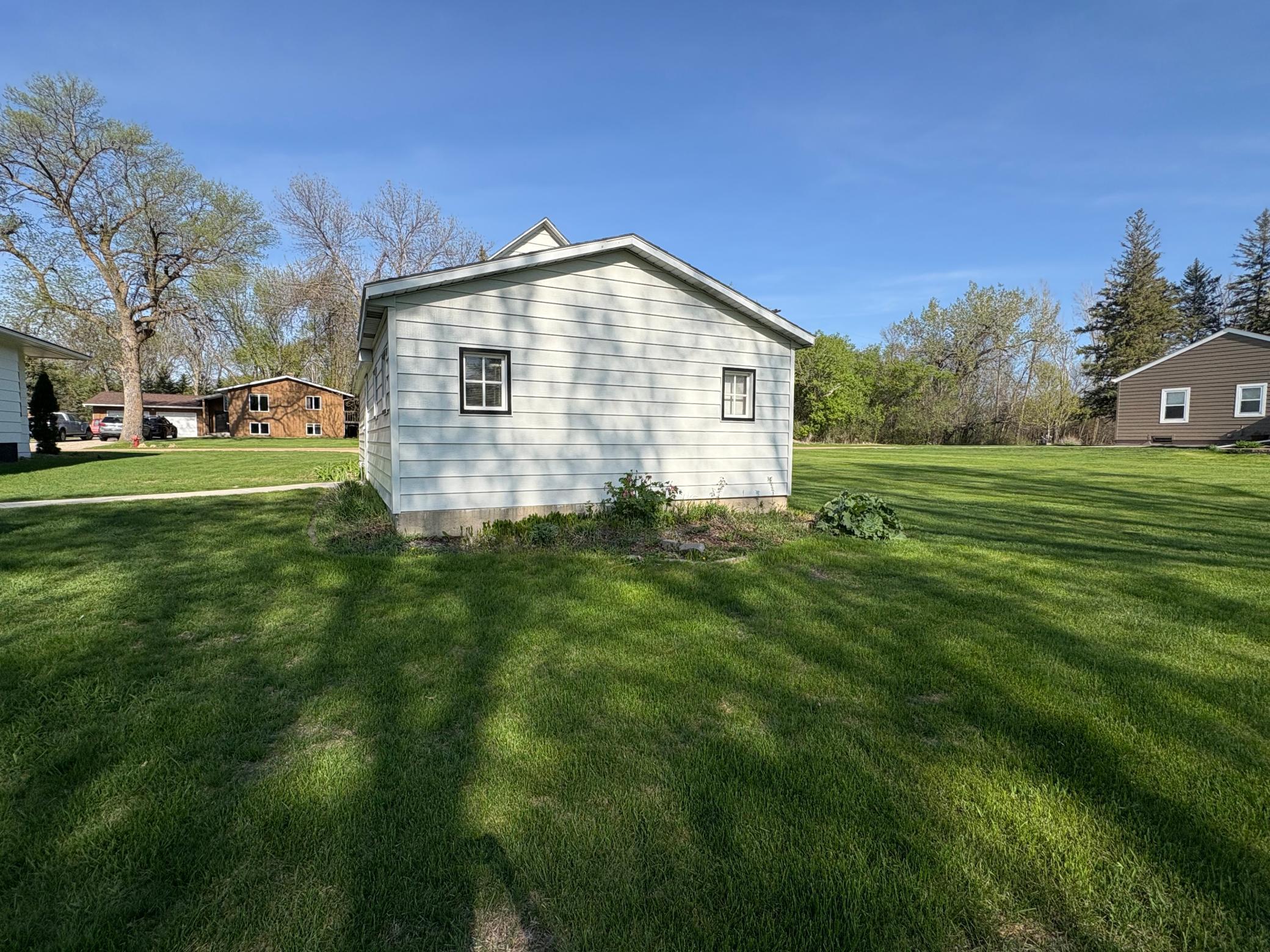 109 7th Street North Danvers, MN 56231 - Photo 7 of 37