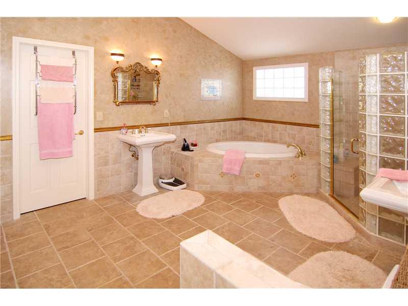 7801 Fall Creek Road Indianapolis, IN 46256 - Photo 14 of 24 Gallery Image 14