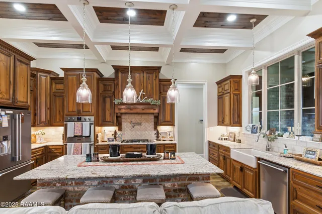 $1,600,000 | 234 Cypress Bend, Scott, LA 70583