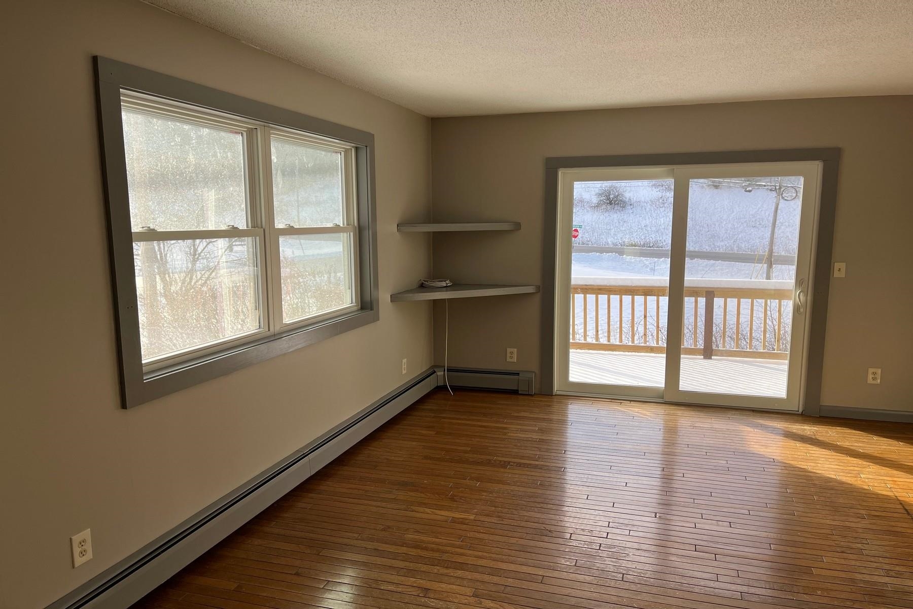 37 Sangamon Road Pittsford, VT 05763 - Photo 11 of 41