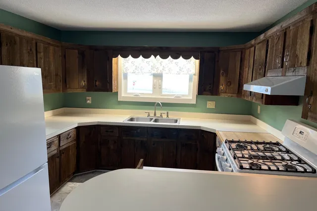 $235,000 | 37 Sangamon Road, Pittsford, VT 05763