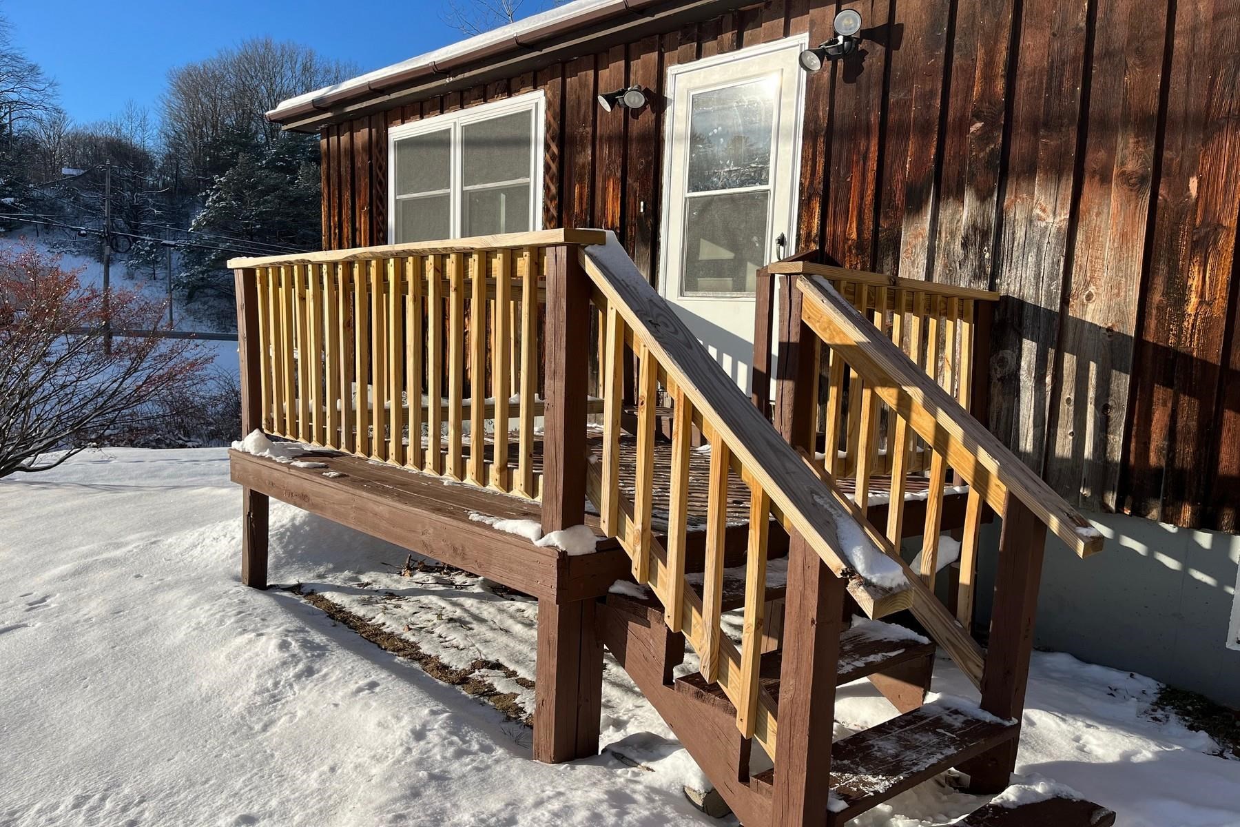 37 Sangamon Road Pittsford, VT 05763 - Photo 6 of 41