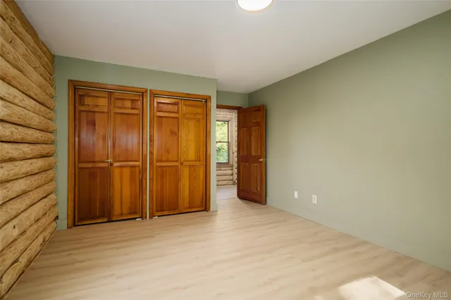 $875,000 | 568 Oak Summit Road, Millbrook, NY 12545