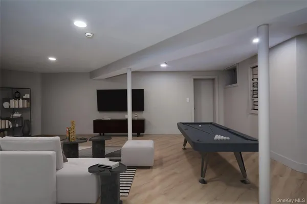 $850,000 | 568 Oak Summit Road, Millbrook, NY 12545