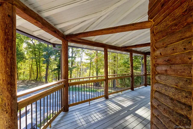 $875,000 | 568 Oak Summit Road, Millbrook, NY 12545