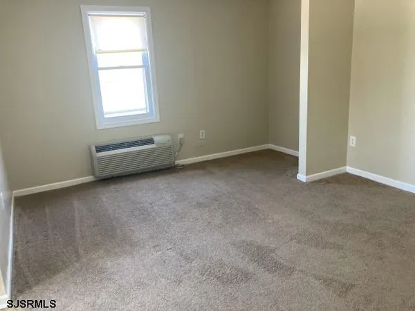 $950 | 103 South Little Rock Avenue, Unit 3A, Ventnor City, NJ 08406