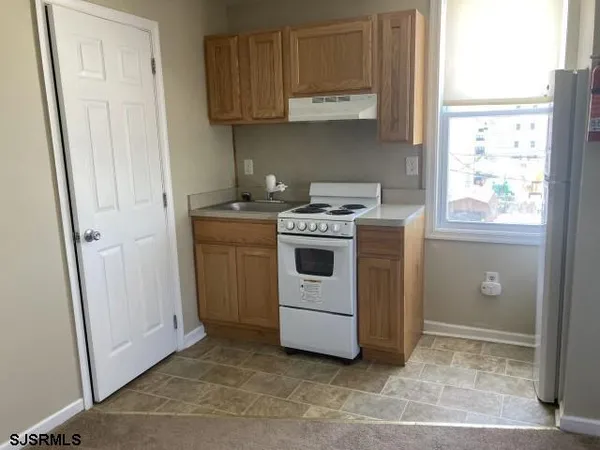 $950 | 103 South Little Rock Avenue, Unit 3A, Ventnor City, NJ 08406