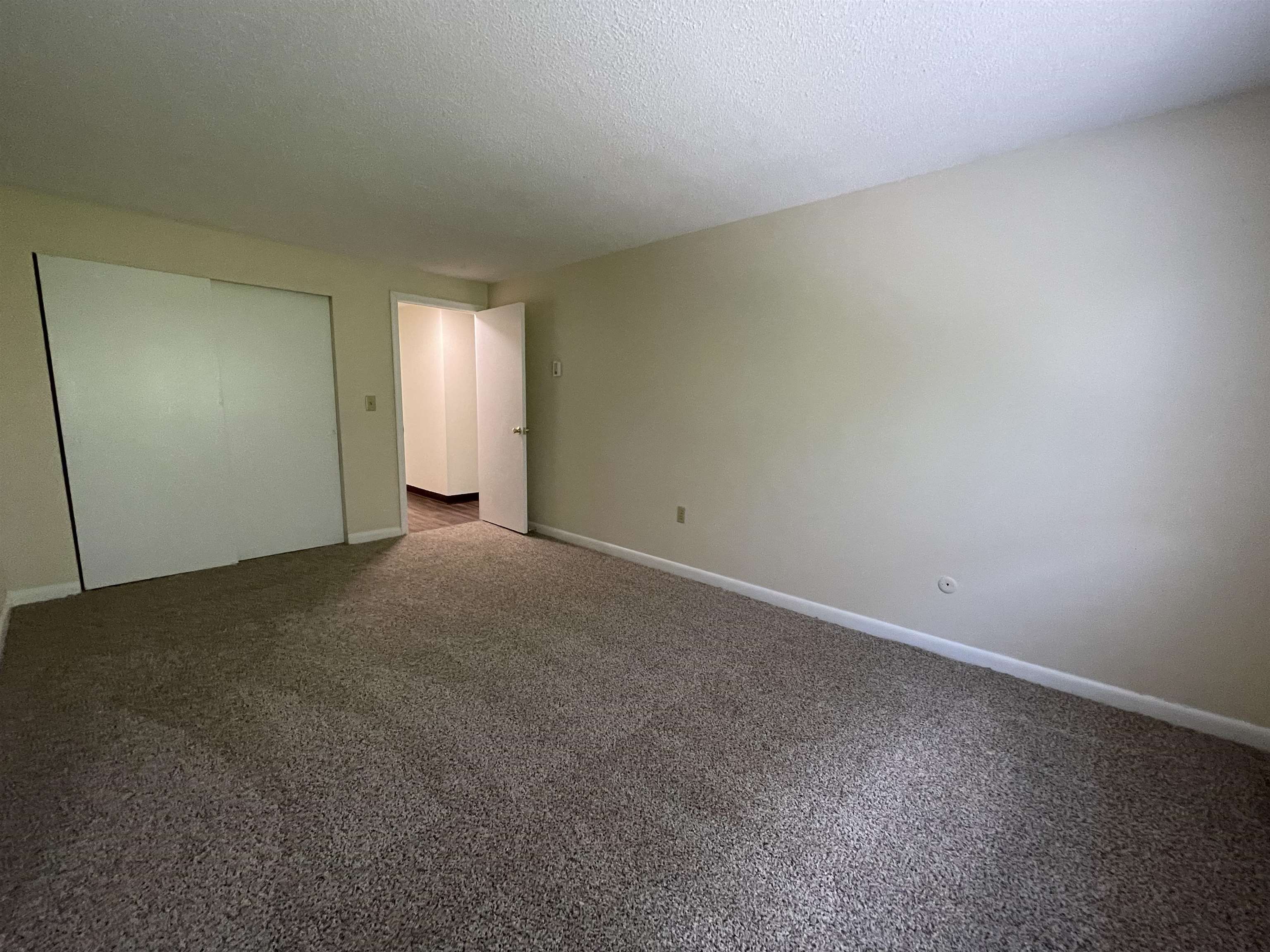 29 Capron Road, Unit 31 Milford, NH 03055 - Photo 22 of 38